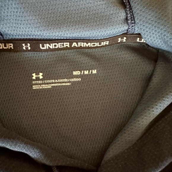 Men’s Under Armour Lightweight Hoodie!! - Picture 4 of 4